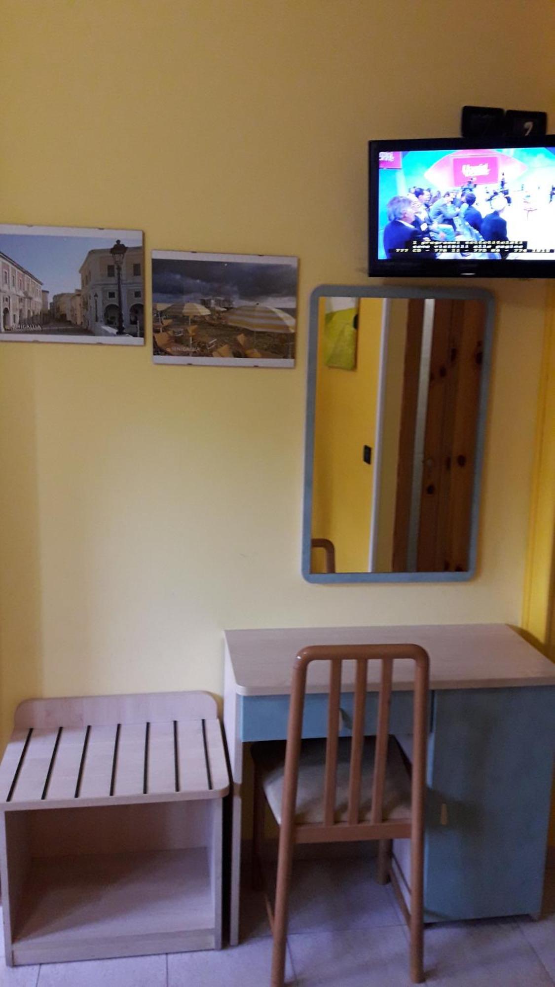 Albergo Primavera Senigallia Exteriör bild