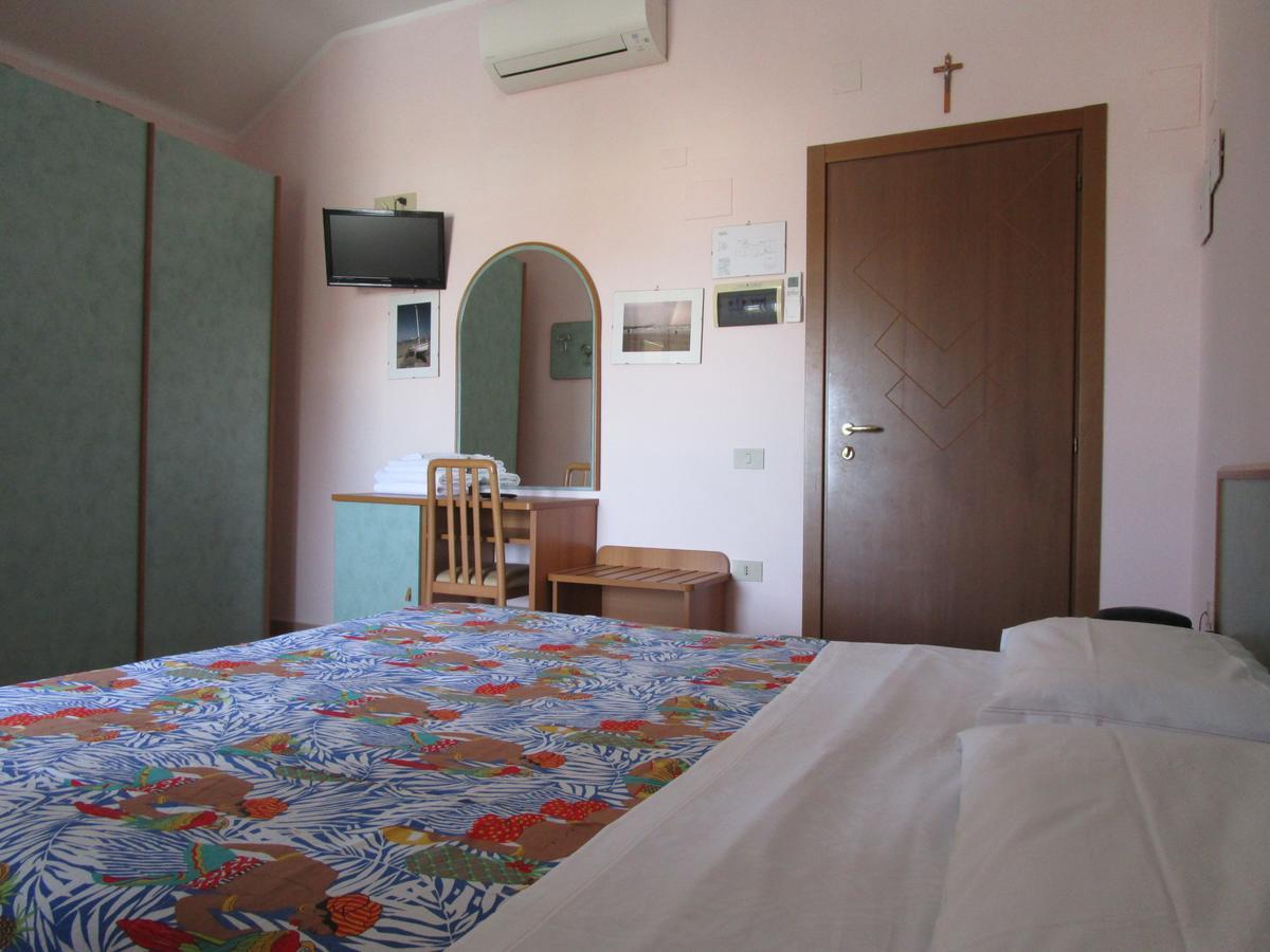 Albergo Primavera Senigallia Exteriör bild